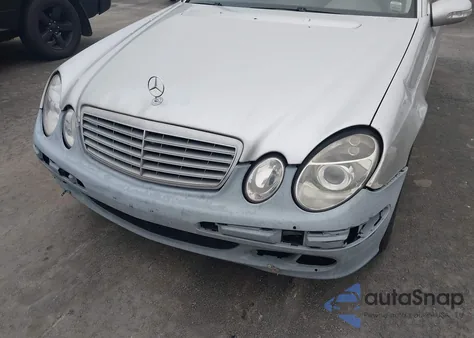 2005 Mercedes-Benz E 320 4Matic z USA, uszkodzony, nr VIN WDBUF82J15X172829